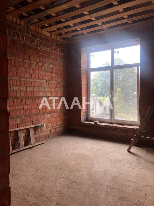 Dobrotnyi red brick house on Tairov
