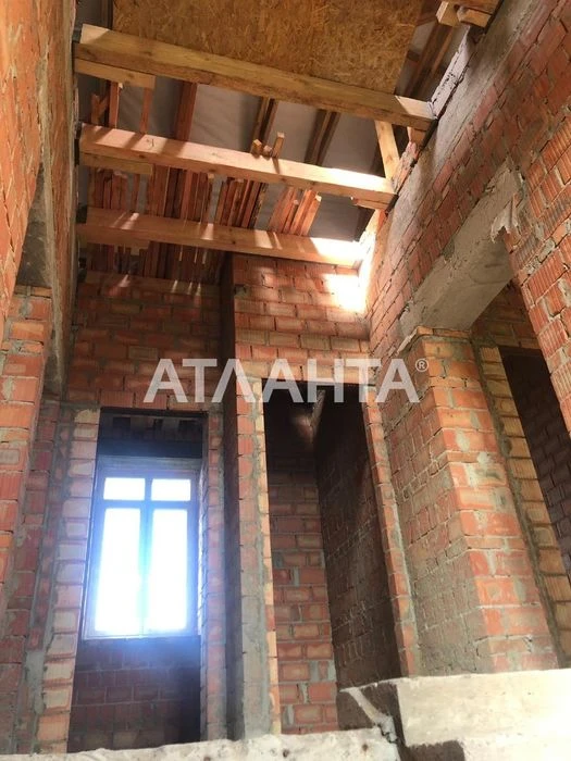 Dobrotnyi red brick house on Tairov