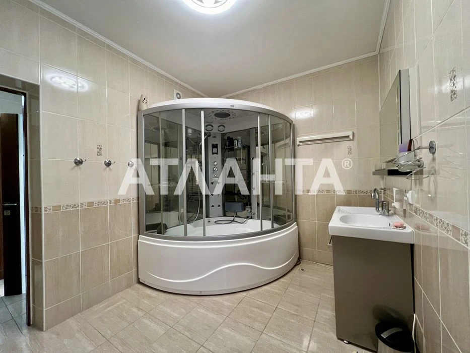 Дом с бассейном, ландшафтом и подвалом Дача Ковалевского