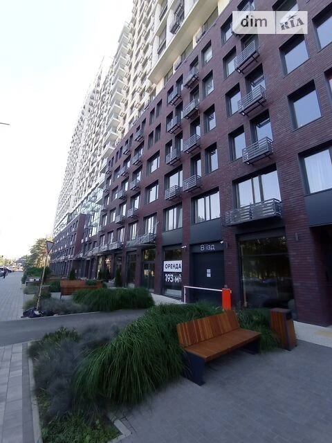 Продаж 2к квартири 58 кв. м на вул. Князя Романа Мстиславича