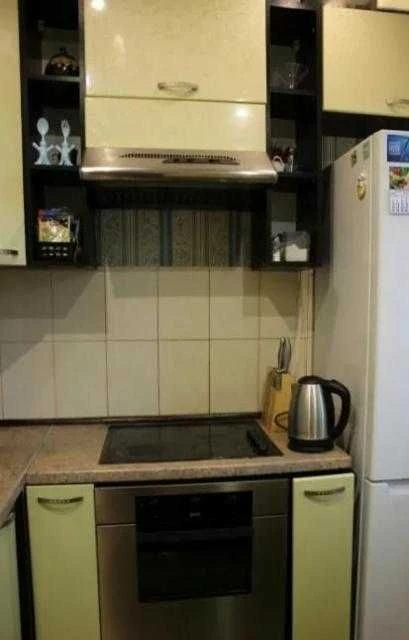 Selling 1 room, major renovation, Osnova.