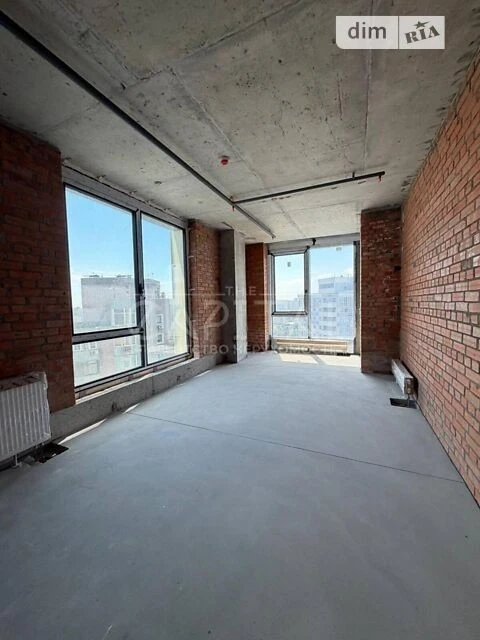 Sale of 3-room apartment 121.7 sq. m. on Antonovycha st. 136-138 •
