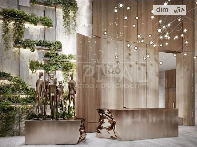 Sale of 3-room apartment 121.7 sq. m. on Antonovycha st. 136-138 •