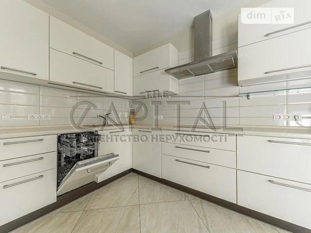 Sale of 3-room apartment 110 sq. m on Dmytrivska Street 75 • ID 347