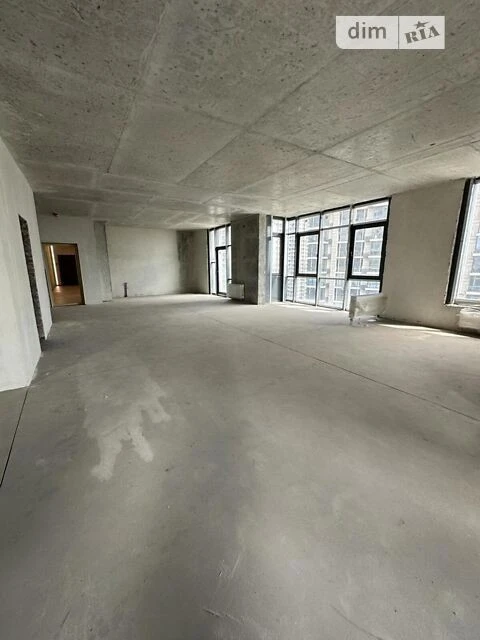 Sale of 3-room apartment 208 sq. m. on Andriy Verkhoglyada St. 19A •