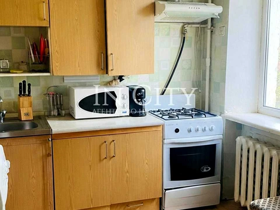 Apartment. Kyiv, Yevhena Konovaltsa St. (Shchorsa), 15 k