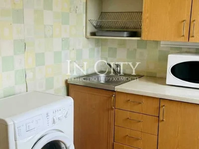Apartment. Kyiv, Yevhena Konovaltsa St. (Shchorsa), 15 k