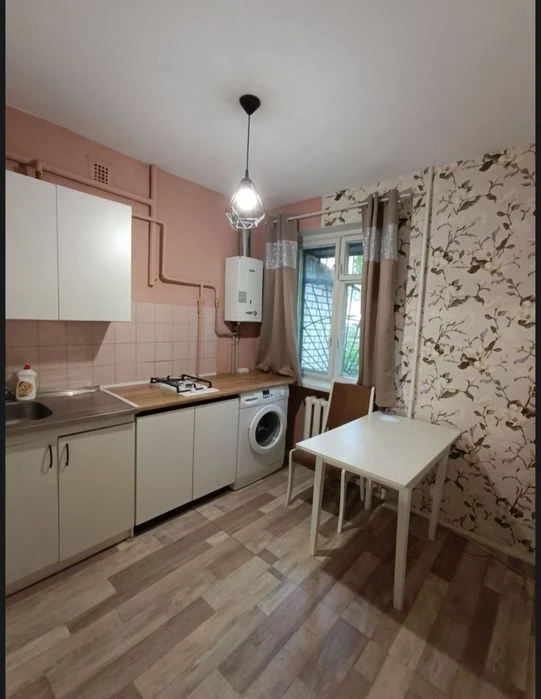 Продам 1к Квартиру пр. А. Поля