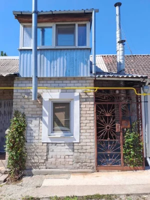 Sale of part of a house Oleksandrivskyi district