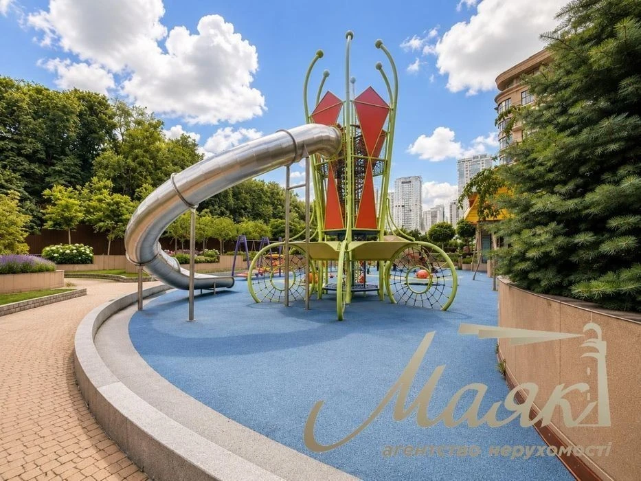 2-room apartment for sale 60 m² in residential complex "52 Perlyna"/Pechersk