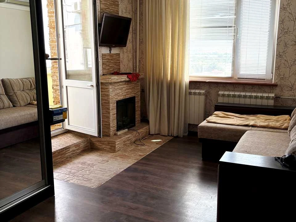 Квартира. Харків, Олександрівський просп. (Косіора)