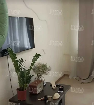 I am selling a 2-room apartment in the very center of the city! od7