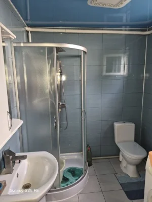 Продаж будинку в місті