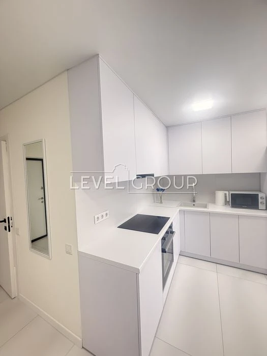 Продаж 1кім квартири (євродвушка) з ремонтом, 42м2 в ЖК 4U,