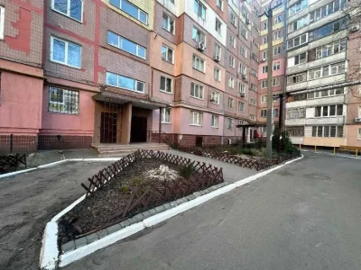 Продам просторную 4-комнатную квартиру Запорожское шоссе Топ