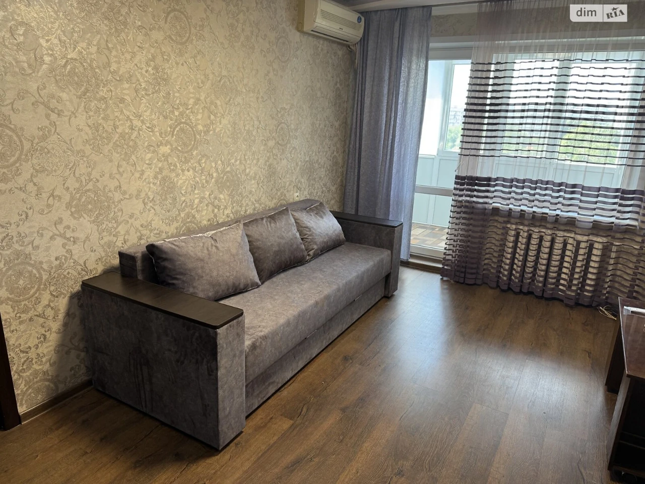 Long-term Rental Apartment Oleksandrivskyi (Zhovtnevyi)