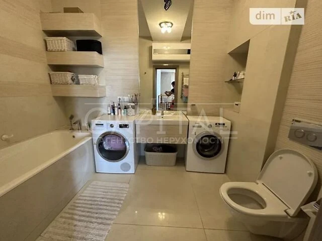 Sale of 3-room apartment 130 sq. m. on Vasylya Tyutyunnyka 37/1 •