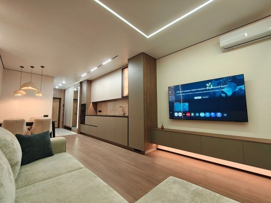 Kyiv, Podilskyi, Residential Complex Varshavskyi 3, New 3-room apartment with renovation