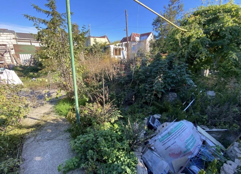 I will sell a plot of land on Bazhan / House of Furniture, 9 acres of land!