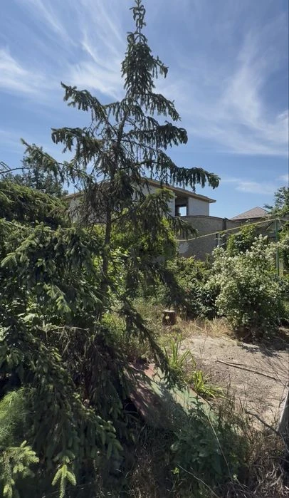 I will sell a plot of land on Bazhan / House of Furniture, 9 acres of land!