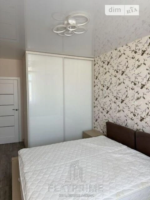 Sale of 1-room apartment 43.3 sq. m on European Union Avenue