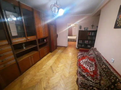 3 rooms for sale. Sq. trans. Kachurovskogo (Novaya Darnitsa) Gaz.
