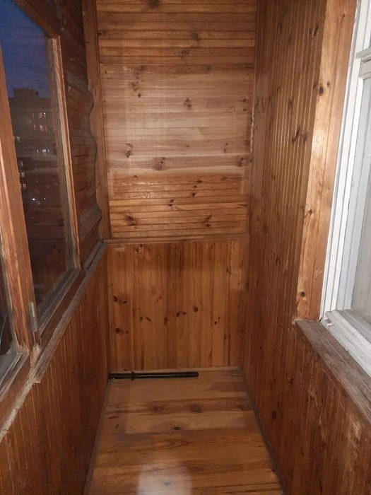 3 rooms for sale. Sq. trans. Kachurovskogo (Novaya Darnitsa) Gaz.