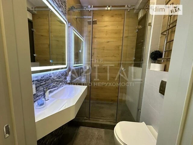 Sale of 2-room apartment 104 sq. m on Naberezhno-Rybalska Street to