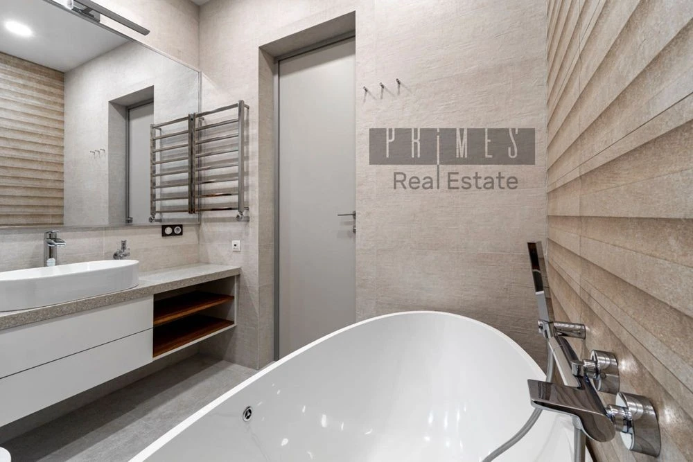 4-room apartment for sale in the residential complex Novopecherski Lipky (Verhoglyada 17, Kv.
