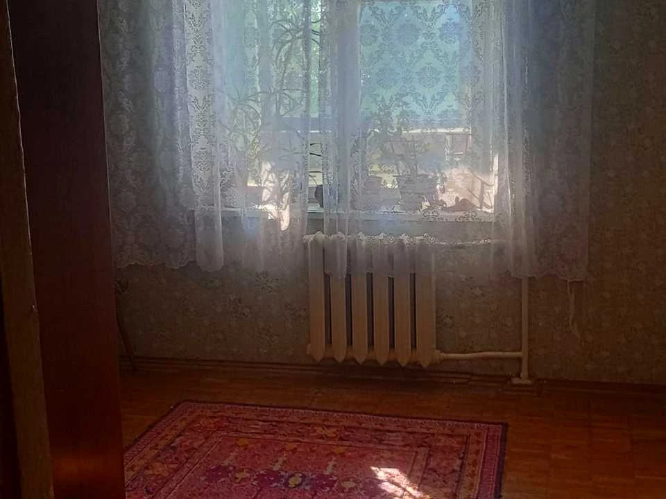 Квартира. Киев, Романа Ратушного ул. (Волгоградская)