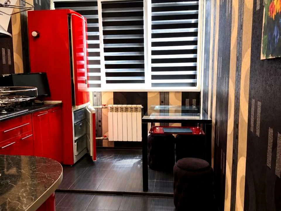 Apartment. Kharkiv, Metrostroynikov St.