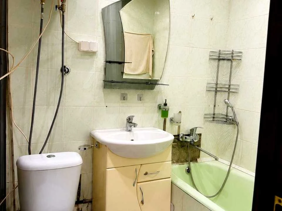 Apartment. Kharkiv, Metrostroynikov St.