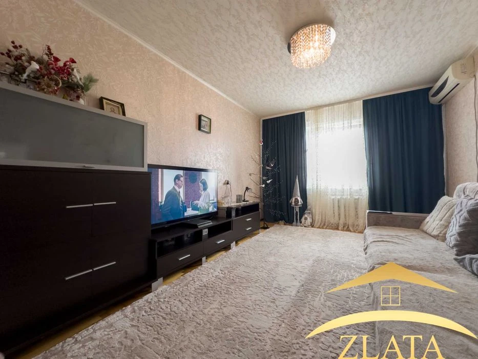 Продаж 3-к квартири на Бабурці
