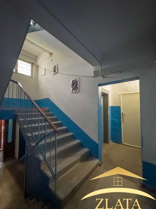 Продаж 3-к квартири на Бабурці