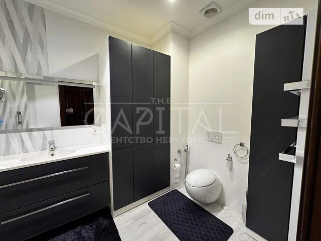 Sale of 3-room apartment 94 sq. m. on Andriy Verkhoglyada St. 11 • I