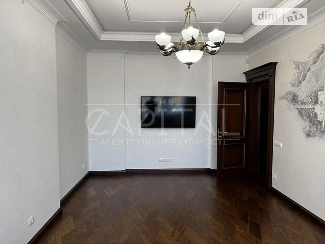 Sale of 3-room apartment 94 sq. m. on Andriy Verkhoglyada St. 11 • I