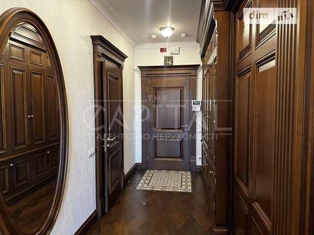 Sale of 3-room apartment 94 sq. m. on Andriy Verkhoglyada St. 11 • I