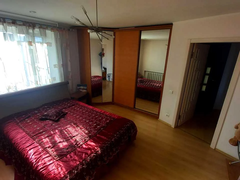 Apartment. Dnipro, Universal Avenue.