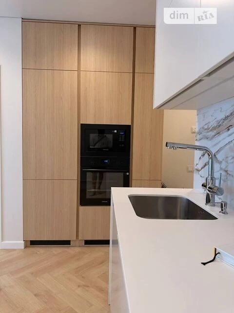 Sale of 1-room apartment 46 sq. m on Holosiivskyi Avenue 78/2 • I