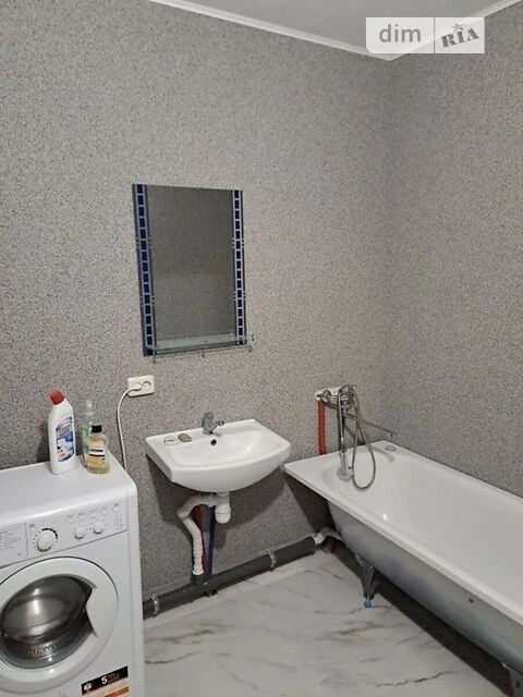 For sale 2-room apartment 78 sq. m. on Revutskoho St. 54 • ID 34724