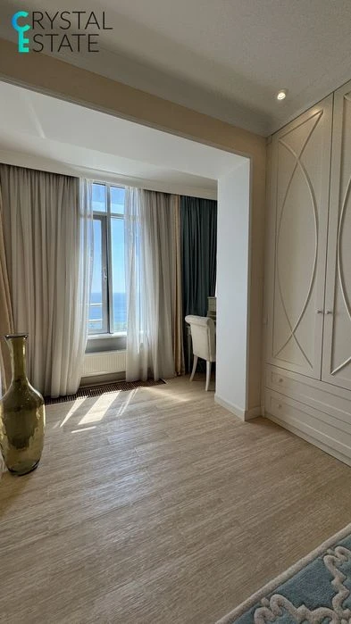 Продам 3к. квартиру с террасой и видом на море, Одесса, Лан