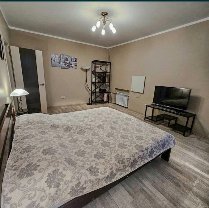For sale 2-room apartment 85m2, Regional Committee building, CENTER, Shatyli