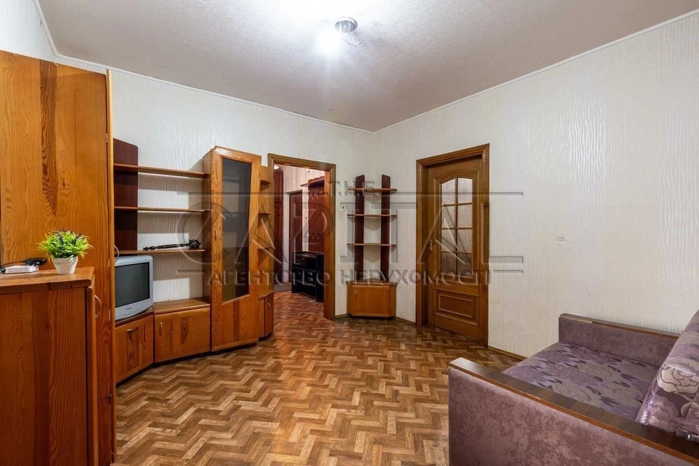 Sale of 3-room apartment 82.5 sq. m. on Mykola Lavrukhina St. 7, apt.