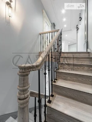 Sale of 4-room apartment 198 sq. m on Akhmatova Anna St. 22 • ID