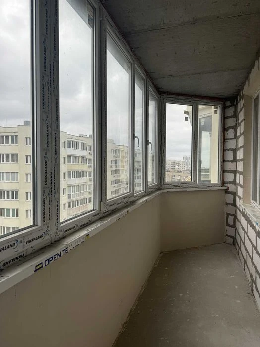 Продам 3-комн. квартиру в ЖК Вернисаж 103м без ремонта (Таи
