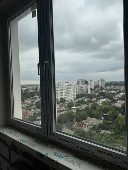 Продам 3-комн. квартиру в ЖК Вернисаж 103м без ремонта (Таи