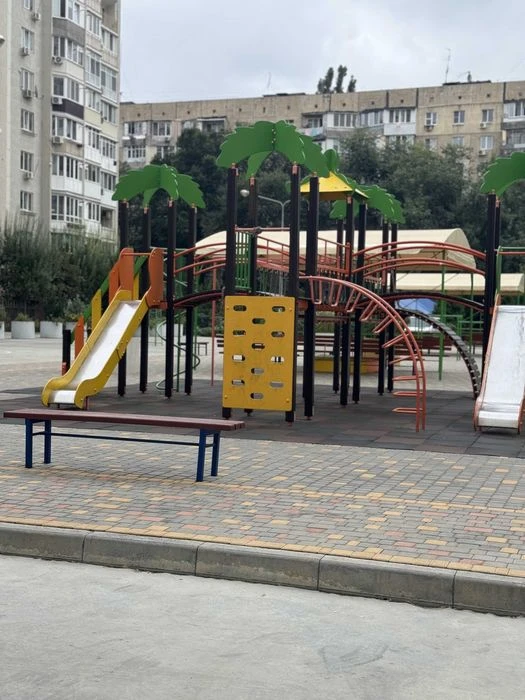 Продам 3-комн. квартиру в ЖК Вернисаж 103м без ремонта (Таи