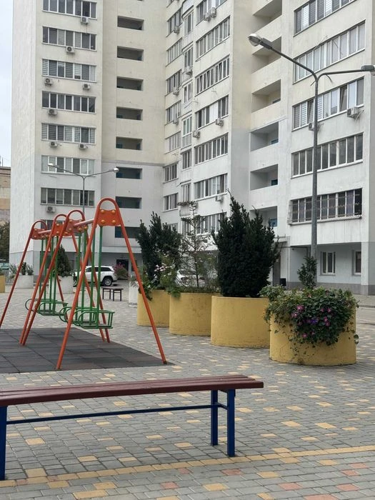 Продам 3-комн. квартиру в ЖК Вернисаж 103м без ремонта (Таи