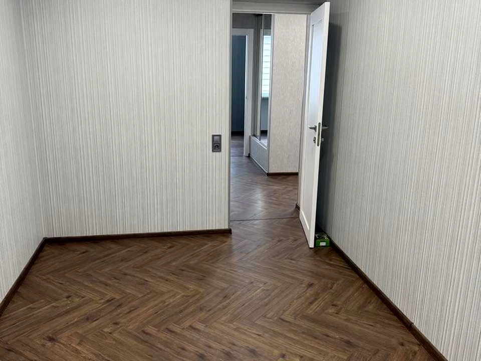 Квартира. Дніпро, Кирила Осьмака вул. (20-річчя Перемоги)