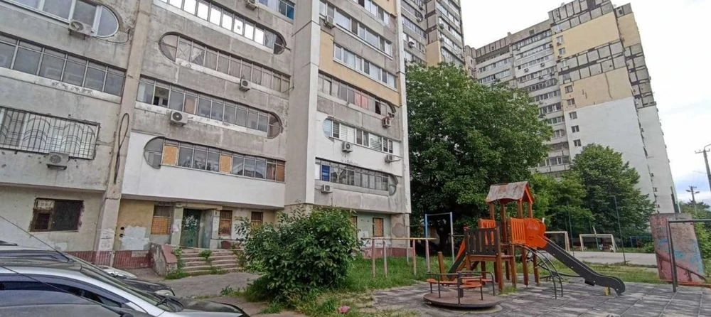 Продам четырехкомнатную квартиру ул. Нац. гвардии, Рабочая